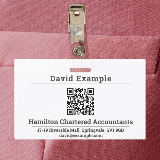 名前とビジネスバッジ付きQRコード バッジ