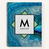 名前とモノグラムを付けた青いアゲイト ノートブック (正面)