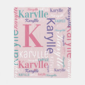 名前とモノグラムクラウドワードアートブランケット女の子 フリースブランケット (正面)