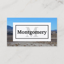 名前とモノグラム付きカリフォルニア砂漠の風景