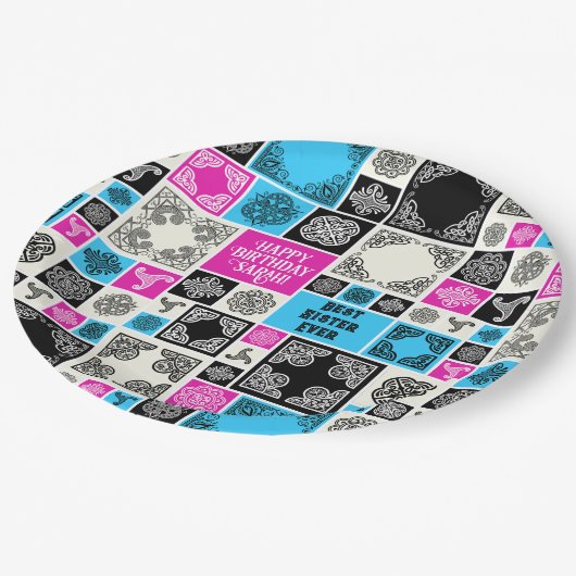 名前と人間関係の追加誕生日マゼンタとブルー ペーパープレート (アングル)