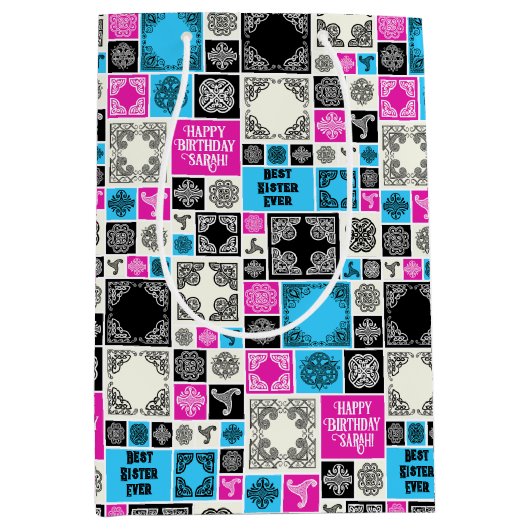 名前と人間関係の追加誕生日マゼンタとブルー ミディアムペーパーバッグ (正面)