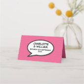 名前と日付のカスタマイズ コミックブック ポップアート プレイスカード (裏面)