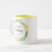 名前と日付イエローウォーター色の花結婚の色 ツートーンマグカップ (正面左)