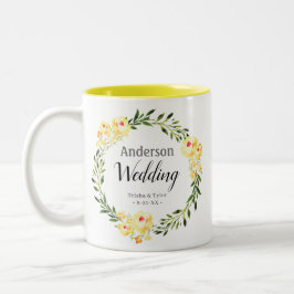 名前と日付イエローウォーター色の花結婚の色 ツートーンマグカップ
