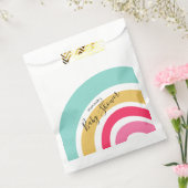名前と明るい虹の赤ちゃんシャワー フェイバーバッグ (封をした状態)