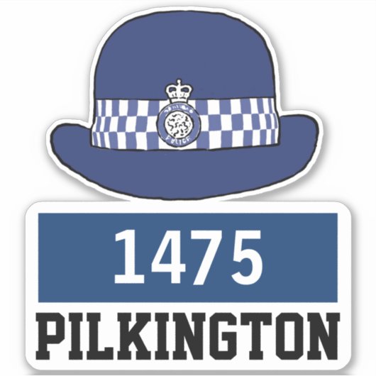 名前と番号を持つ女性の英国警察の巡査ハット シール (正面)