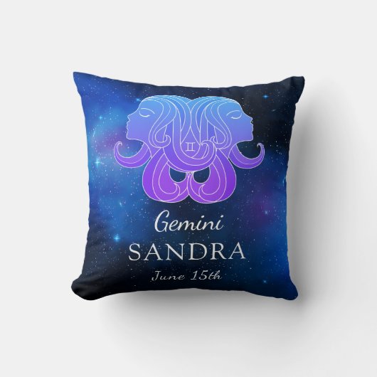 名前と〔占星術の〕十二宮図記号Geminiギフト装飾用クッション クッション (正面)