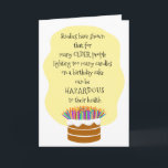 名前のおもしろいケーキキャンドルを追加40th Birthday Greeting カード<br><div class="desc">おもしろいお誕生日ケーキとカラフルろうそくグリーティングカード友達、家族、隣人、同僚に最適... .まあ、たぶんボスではない：)名前を追加し、彼らの年齢と一緒に本当に一種の誕生日グリーティングを作った。彼らは個人的なtouchを愛する！ZazzleでZiggletsで詳細はこちら。</div>