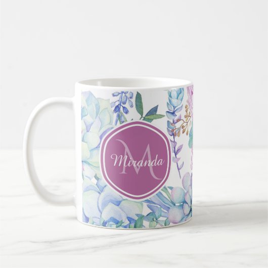 名前のエレガントな紫色および青の水気が多い花柄 コーヒーマグカップ (左)