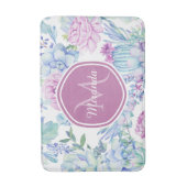 名前のエレガントな紫色および青の水気が多い花柄 バスマット (正面縦)