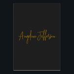 名前のカリグラフィー プロフェッショナル エレガント ゴールド カラー テーブルナンバー<br><div class="desc">この製品はとても良くて、カスタマイズ デザインが簡単なのが好きです。 デザインはとてもシンプルだったので、作成するときはとても気に入りました。</div>