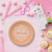 名前のスタイリッシュなオレンジクローバーのモノグラム ペーパープレート (パーティー)