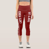 名前のパーソナカスタムライズ白深い赤い猫ママおもしろい カプリレギンス (正面)