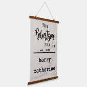 名前のパーソナライズされたファミリリストTypewriterフォント 吊り下げ型タペストリー (傾斜あり)