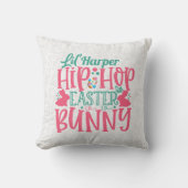 名前のパーソナライズされた追加リルヒップホップイースターバニー クッション (正面)