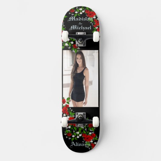 名前のパーソナライズと大きな写真の手作り スケートボード (正面)