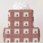 名前のパーソナライズChristmas Red & Geen Plaid Santa ラッピングペーパー<br><div class="desc">メリークリスマス！2つの文字・フィールドをパーソナライズできる</div>