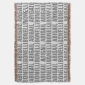 名前のミニマリストはっきりしたグレイモダンシック スローブランケット (正面縦)