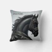 名前のメッセージを追加し、鎧を持つ強い黒馬 クッション (裏面)