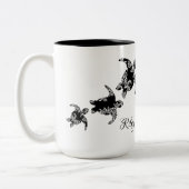 名前の付いたシー·タートルズ·シルエット ツートーンマグカップ (左)