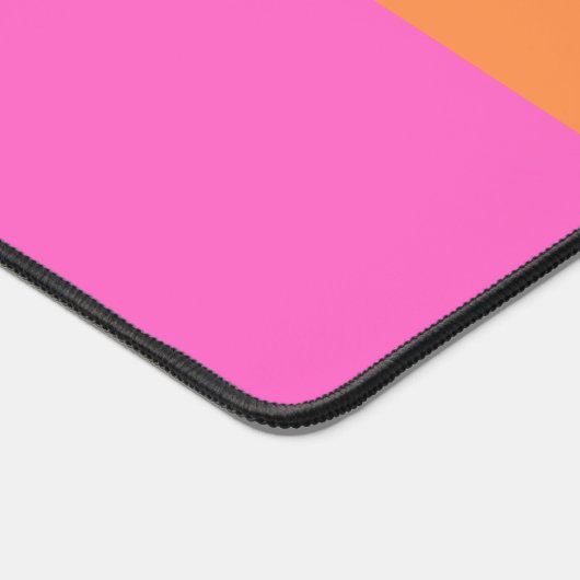 名前の付いたピンクのオレンジ色と青の太い水平線 デスクマット (コーナー)