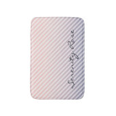 名前の付いたペリグラデーションウニストライプクルとソフトピンク バスマット (正面縦)