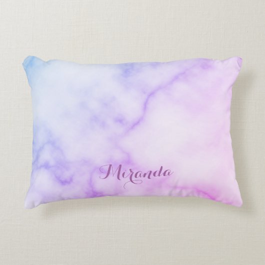 名前の付いたレインボー大理石パタパーソナライズされたーン アクセントクッション (正面)