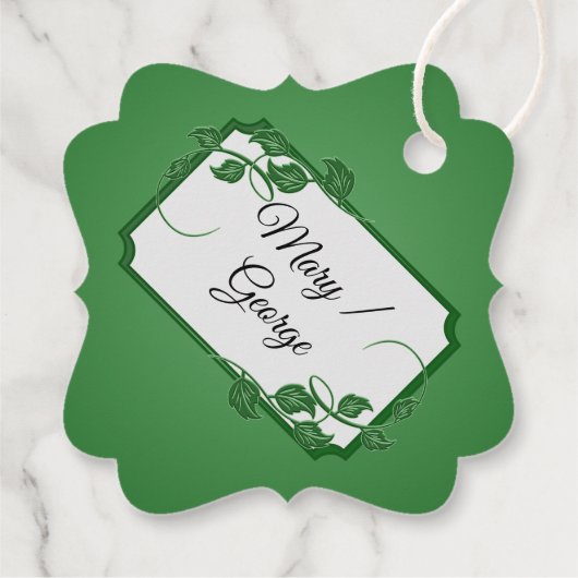 名前の付いた緑色のつたの フェイバータグ (裏面)