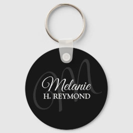名前の付いた黒いキーチェーン キーホルダー