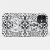 名前の付いた黒い白いパーソナライズされたダマスク模様 Case-Mate iPhoneケース (裏面(横))