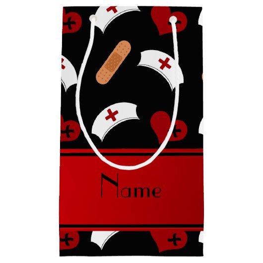 名前の付パーソナライズされたいた黒のナースパターン スモールペーパーバッグ (正面)