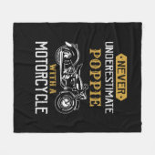 名前の変更決してグランドパバイクを過小評価しない フリースブランケット (正面(横))