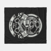 名前の年を追加ヴィンテージバイクもしくは自転車に乗る人スカル交差ピストン フリースブランケット (正面(横))