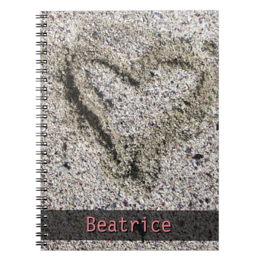 名前の砂の写真のロマンチックなハート ノートブック (正面)