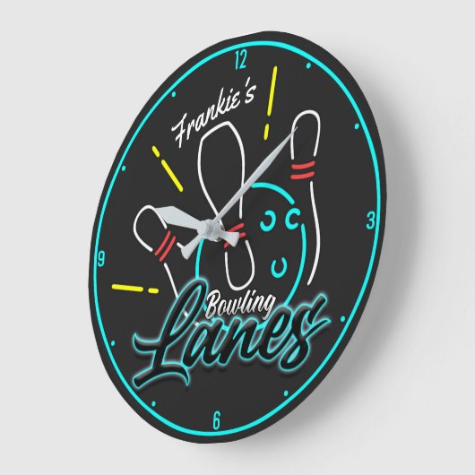 名前の追カスタム加レトロボウリングをする人、 クリケットの投手ボーリング車線 ラージ壁時計 (傾斜)
