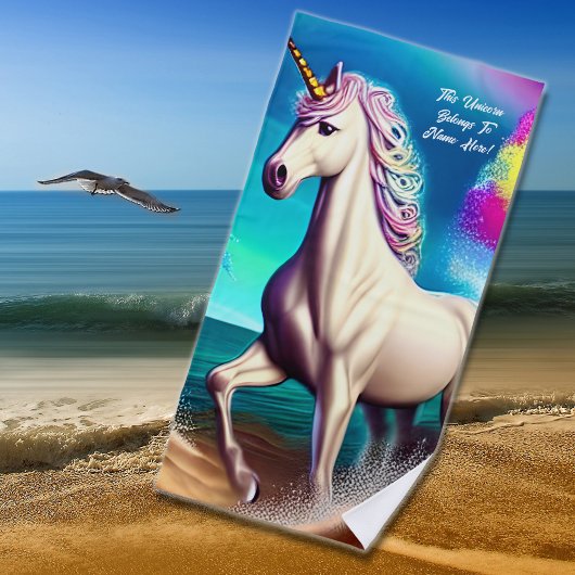名前の追加文字、海のUnicorn歩く ビーチタオル