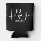 名前の追加文字、黒のドイツの羊飼いのハートビート 缶クーラー (正面)