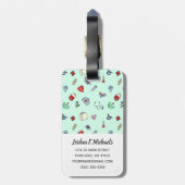 名前の追加 |かわいい医療アイコンのパターン ラゲッジタグ (裏面縦)