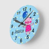 名前の追加 – かわいい子豚ガール ラウンド壁時計 (傾斜)