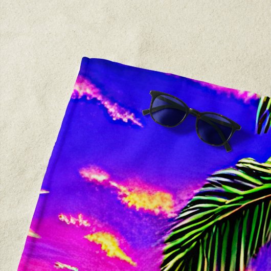 名前の追加、スタイル設定されたビーチサンセット（パームツリー付き） ビーチタオル (インサイチュ)