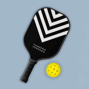 名前の追加（白黒）ミニマリストシェブロン ピックルボールラケット