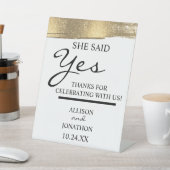 名前の追加Sheが言ったYes金ゴールドグリッター婚約 台座サイン (インサイチュ)