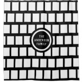 名前またはイニシャルモダンの白黒の追加 シャワーカーテン (正面)