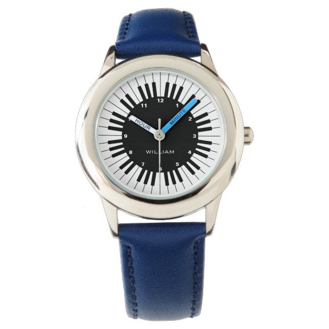 名前をカスタマイズした白黒のピアノ鍵 腕時計 (正面)