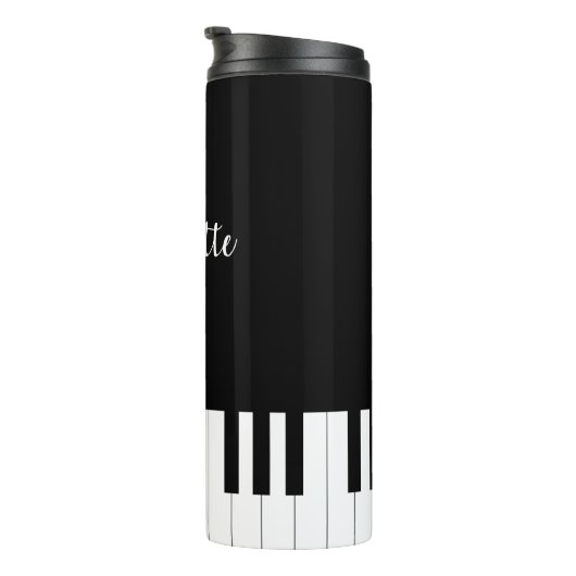 名前をカスタマイズした白黒の鍵のピアノ タンブラー (回転右)