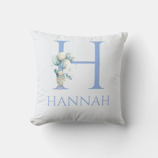 名前をカスタマイズした風船に浮かぶ赤ちゃん クッション (正面)