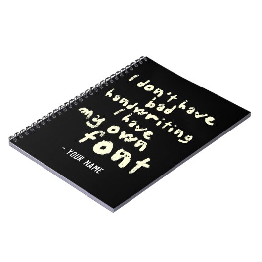 名前をカスタムするおもしろいフォントタイポグラフィモダン ノートブック (左側)