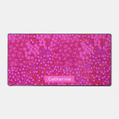 名前をカスタムするかわいいピンクのフローラ手描きオフィス デスクマット (正面)