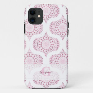 名前をカスタムするかわいらしピンク70s紙吹雪レースマンダラ iPhone 11 ケース